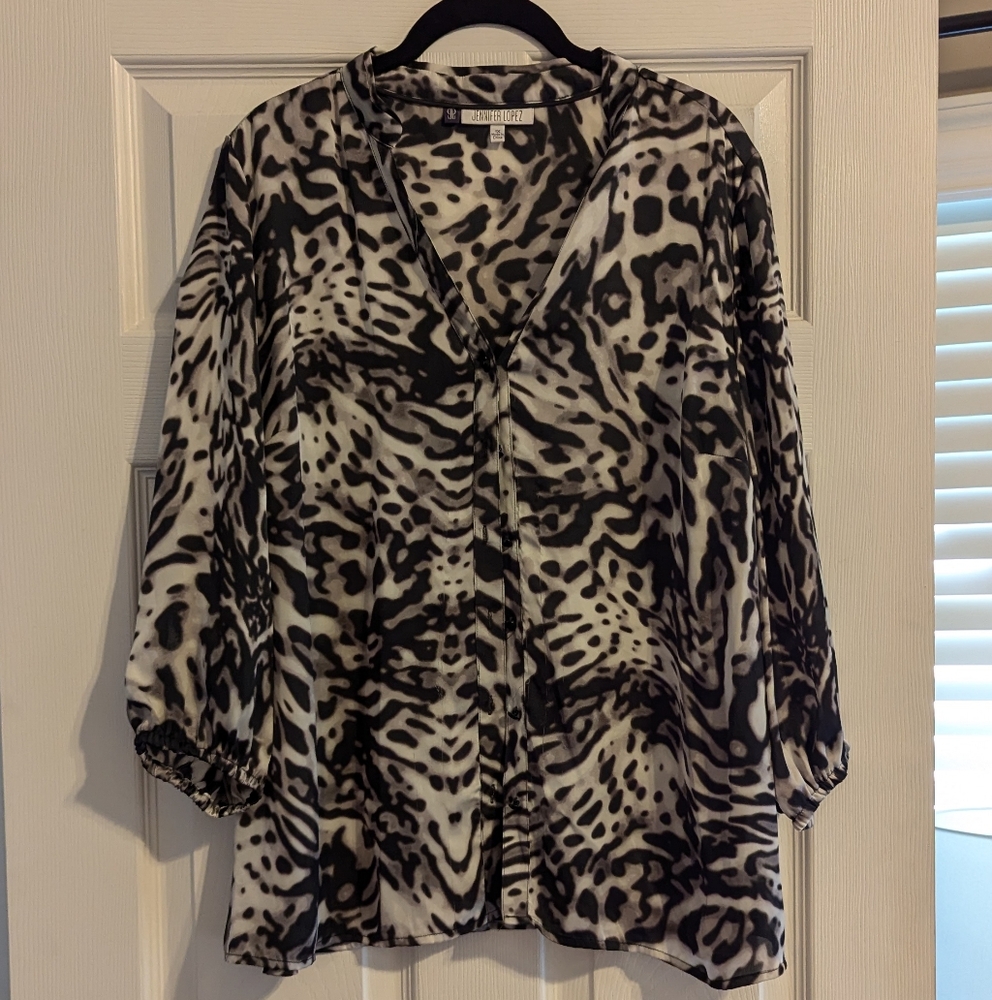 Jennifer Lopez Animal Print Blouse size 1x